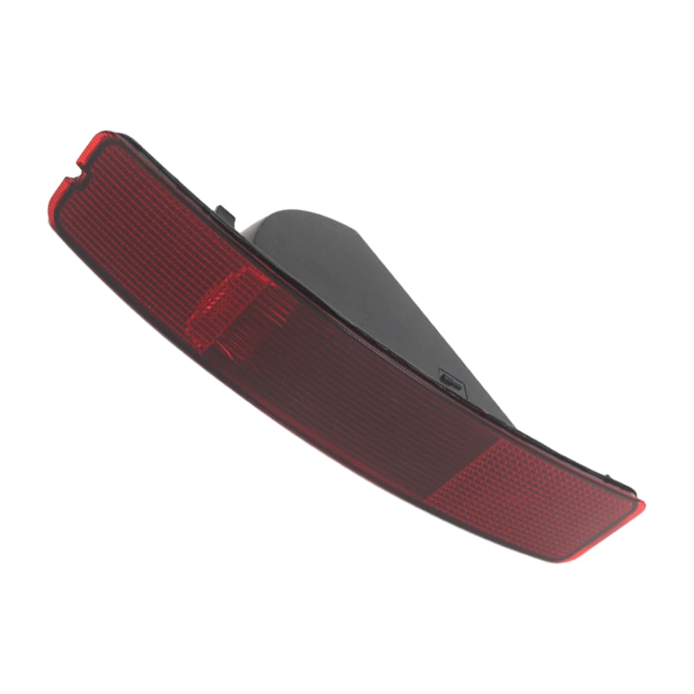 Rear Bumper Lamp Lampshade Bezel Assembly Left/ Right  Tail Light Housing 8693009  8693008 8693012 For Volvo XC90 2003-2006