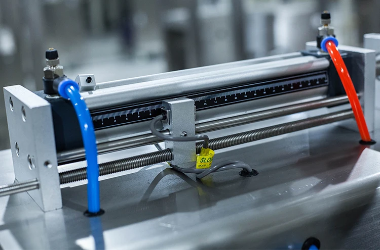 آلة تعبئة كاتشب الصلصة متعددة الوظائف من الفولاذ المقاوم للصدأ