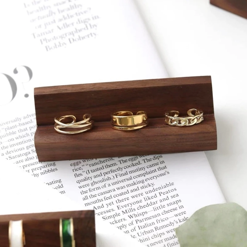 Sophisticated Jewelry Showcases Tray Dainty Rings Jewelry Display
