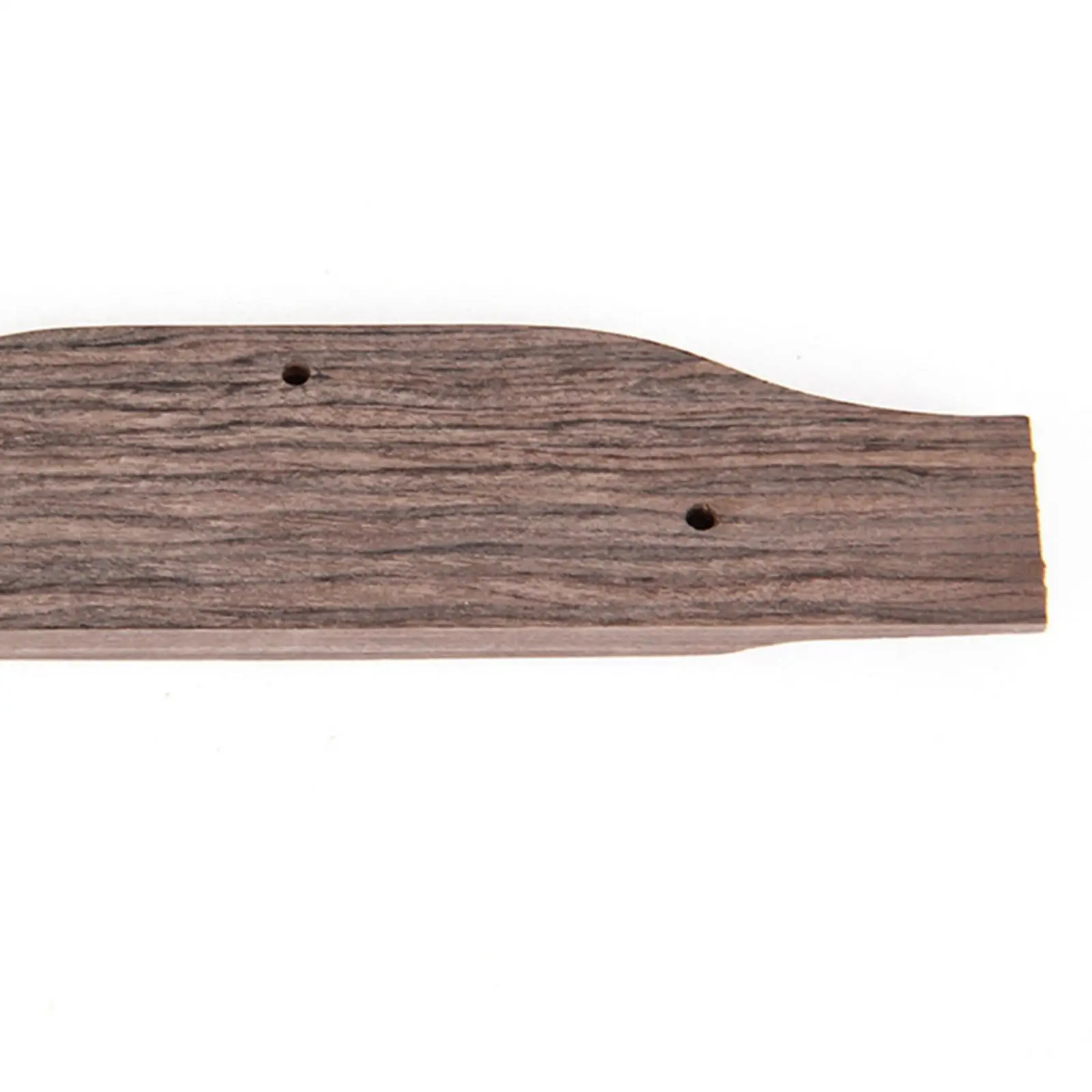 Zestaw naprawczy do gitary akustycznej, zawierający 1 drewniany mostek gitarowy, 6 plastikowych kołków, 1 siodełko i 1 nakrętkę do gitary 6-strunowej.