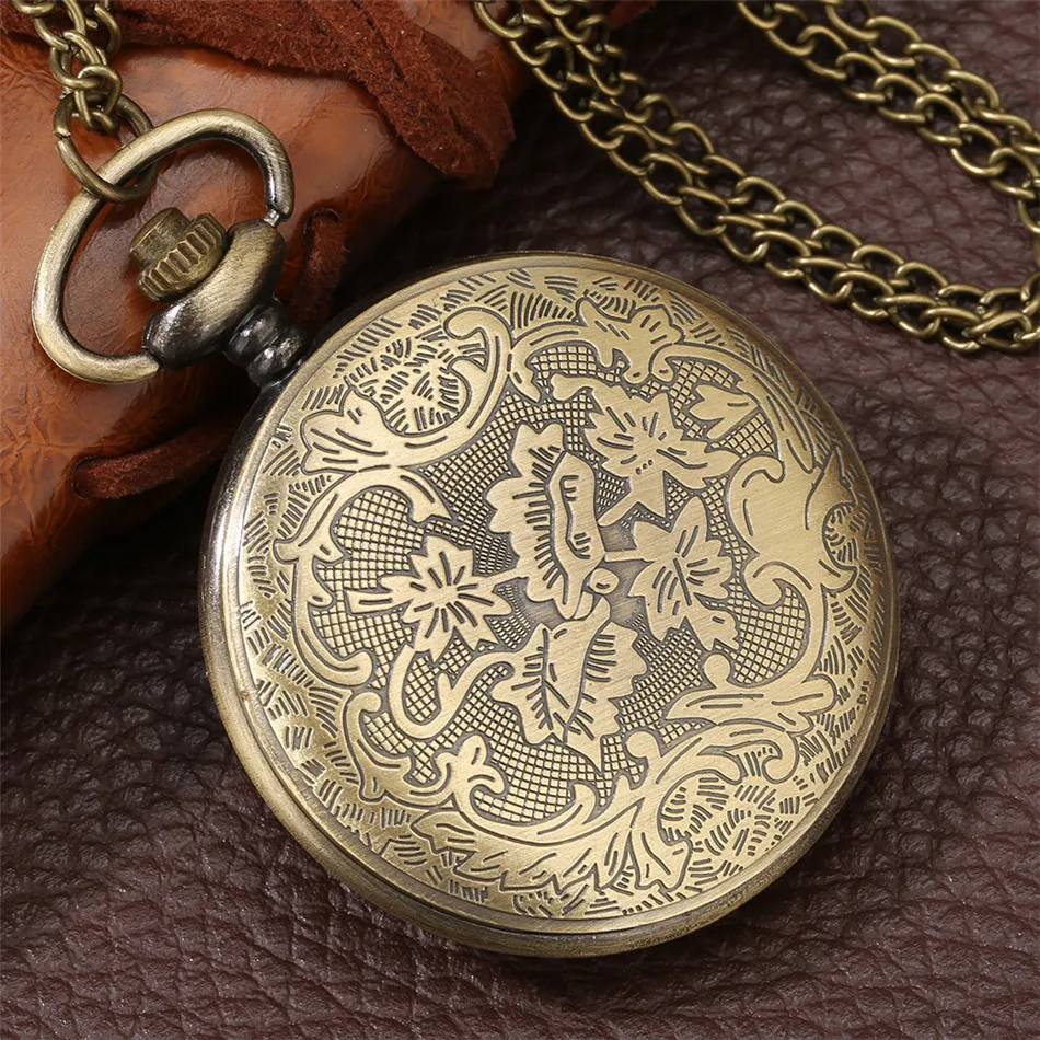 Vintage Bronze Butterfly Flower Hollow Cover Quartz Pocket Watch Arabic Numerals Display Necklace Watch Antique Clock