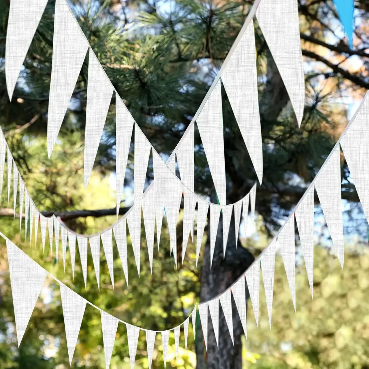 10 m weiße dreieckige Kunststoff-Wimpelflaggen für Hochzeit, Geburtstag, Party, Dekoration, Outdoor-Wimpelkette, Girlande für Camping, Garten, Babyparty – Detail 5