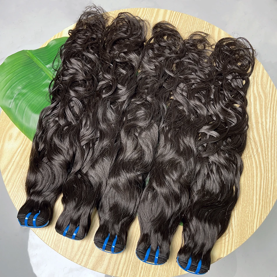 Fasci di capelli ondulati naturali 18A, doppia trama, colore nero naturale ondulato vietnamita # 1B Estensioni del tessuto dei capelli umani vergini grezzi al 100%.