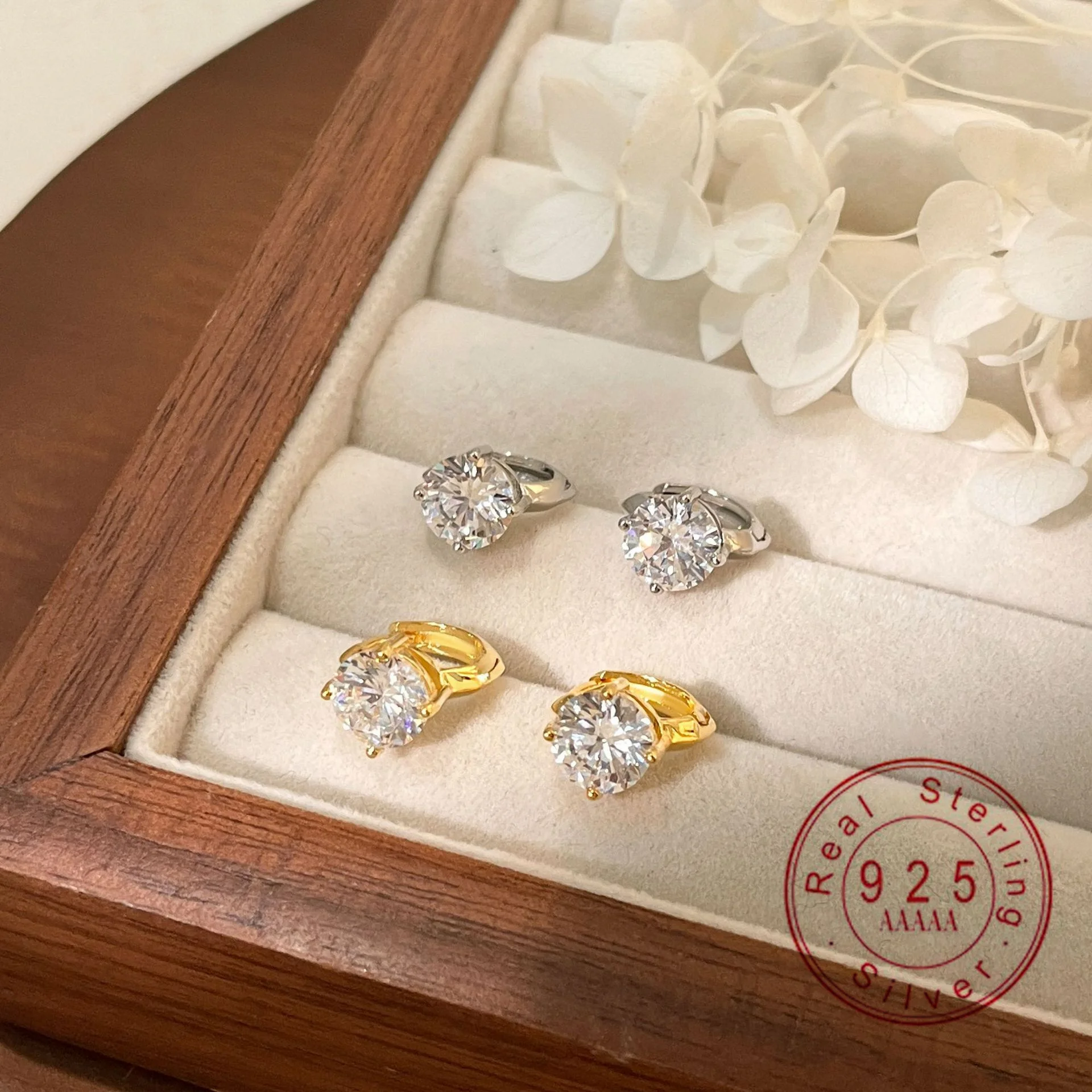 Pendientes de Aro Huggie Redondos de Plata S925 con Baño de Oro de 18K y Circonita Cúbica, Pendientes Pequeños de Aro Solitario Brillantes para Mujer