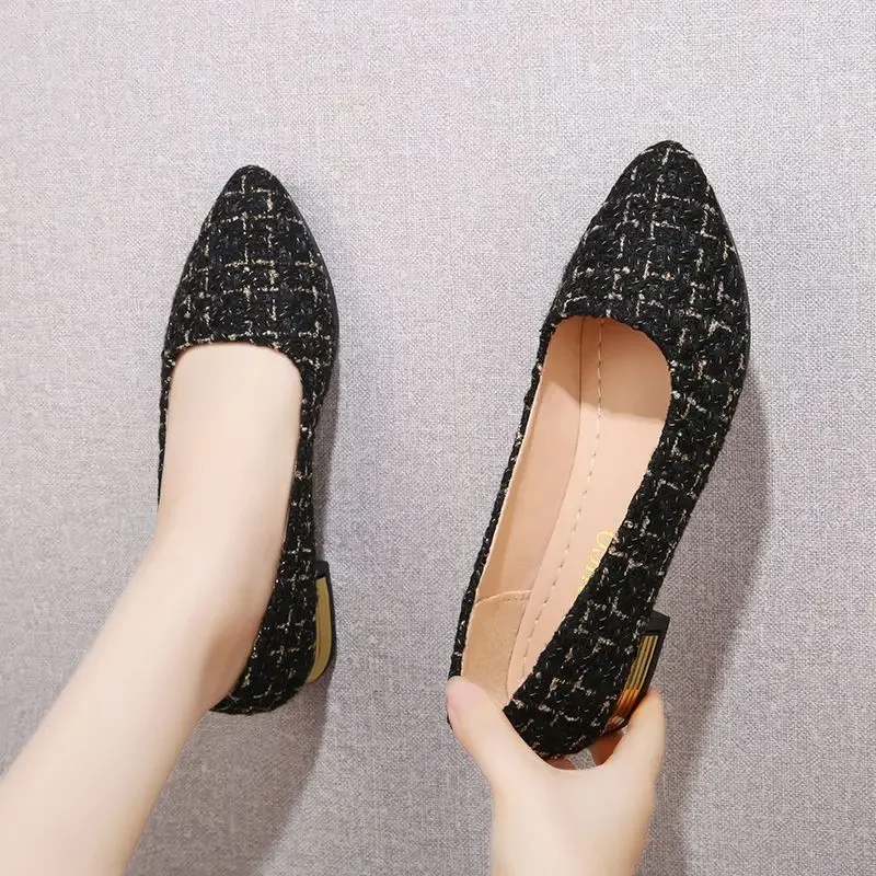 Ladies Footwear Slip-on Korean Style Low Heel Elegant Women's Flat Shoes High Quality Fashion Lastest Quick Delivery