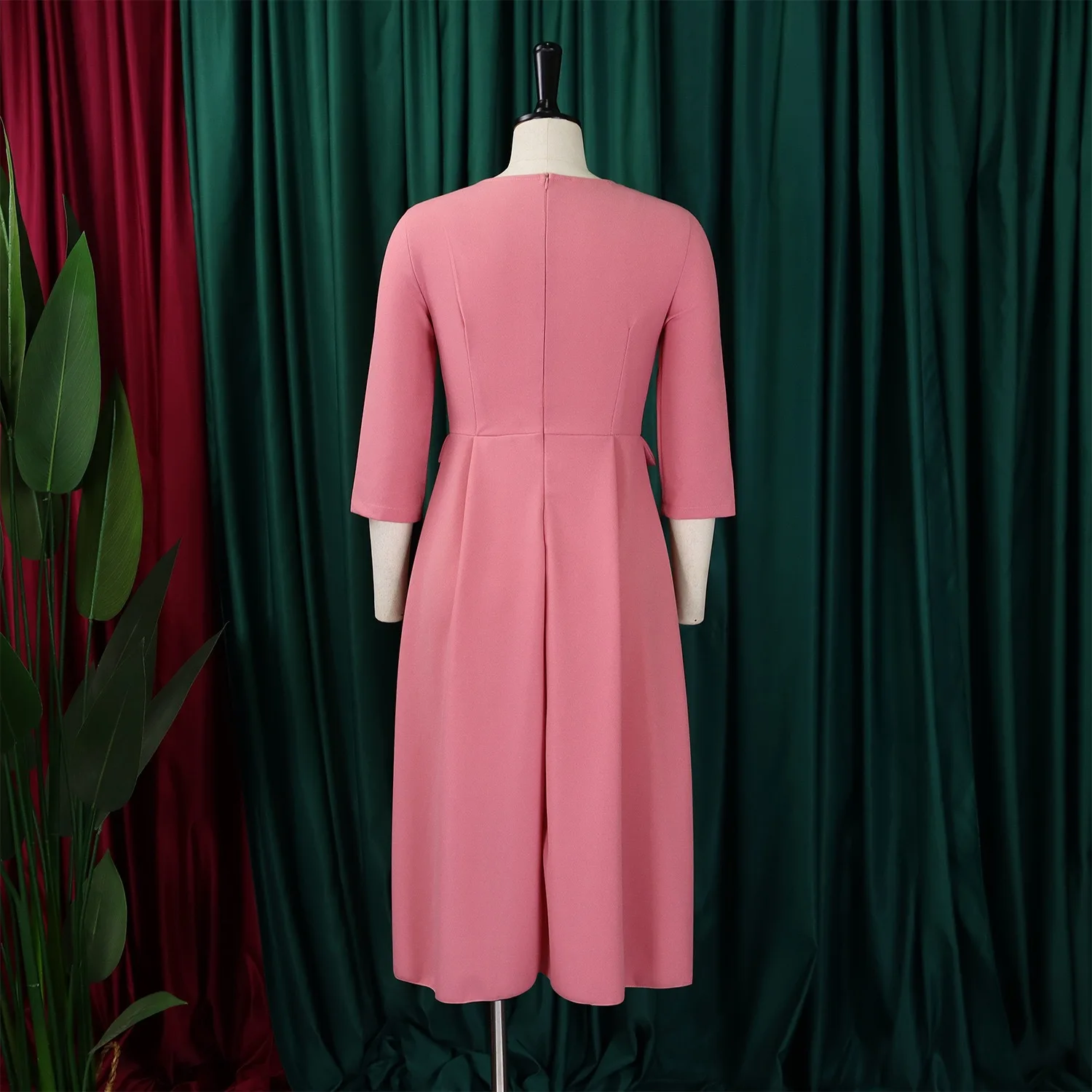 女性用プリーツミディドレス,ラウンドネック,女性用作業服,エレガントなオフィスドレス,ふくらはぎの中間,フォーマル,袖,七分袖