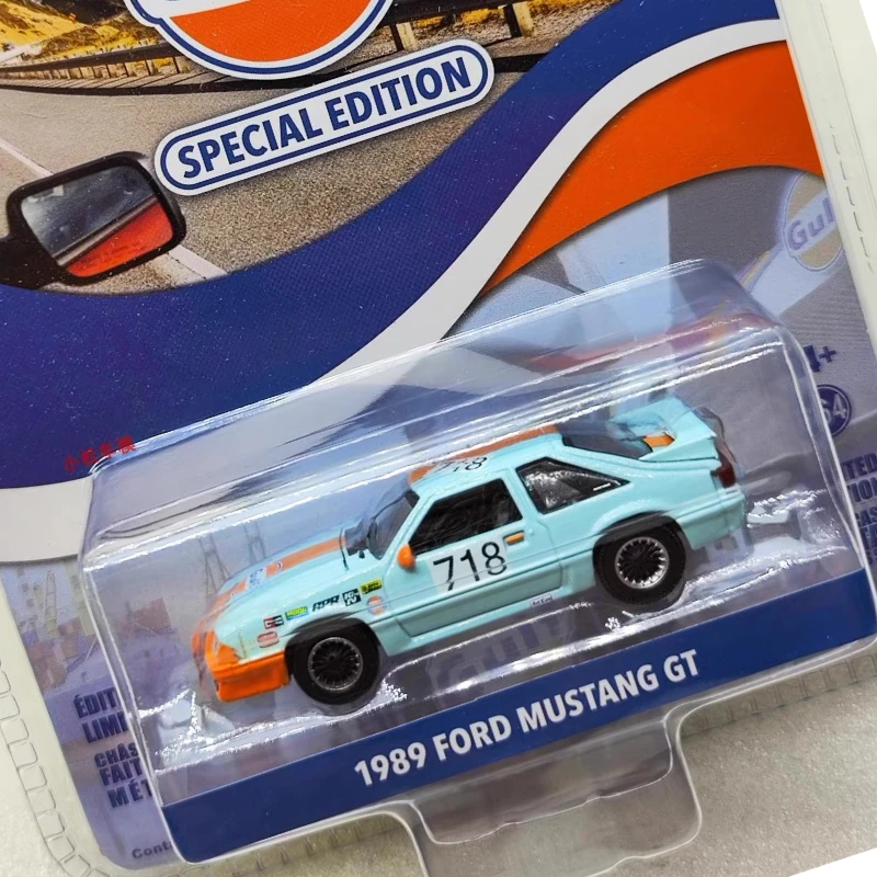 

Greenlight 1:64 Gulf Oil Special Edition Коллекция 1-1989 Ford Mustang GT # 718 41135-E Коллекция игрушек, подарочная модель, настенная подвеска