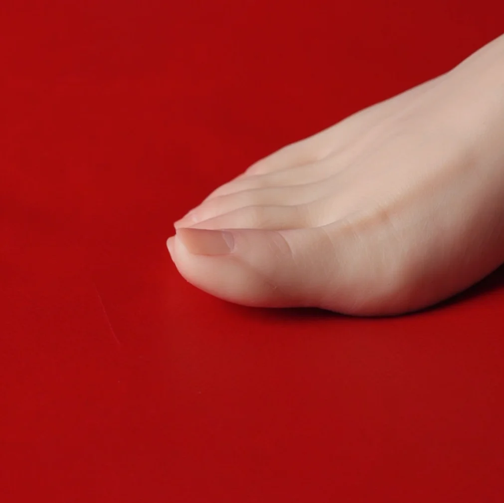 Lifelike Silicone Foot Model Female Mannequin Feet  Lifelike Rubber Feet for Fake Nails Jewelry Display Drawing TGJ36-10