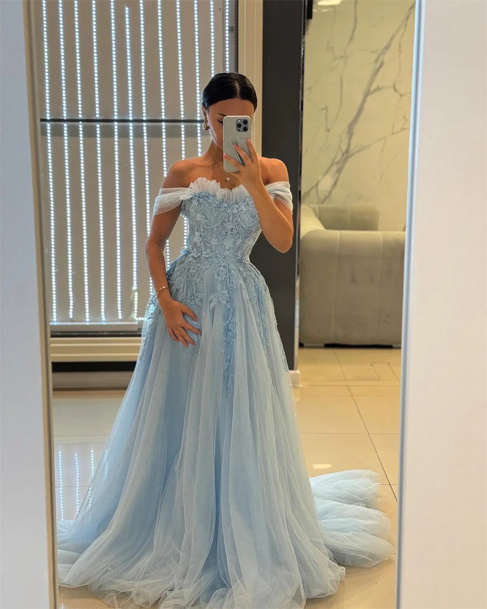 Mila Customized Sweetheart Neck Ball Gown Wedding Party Dress Lace Embroidery Women Evening Dress Cut-out Prom Dresses 2025