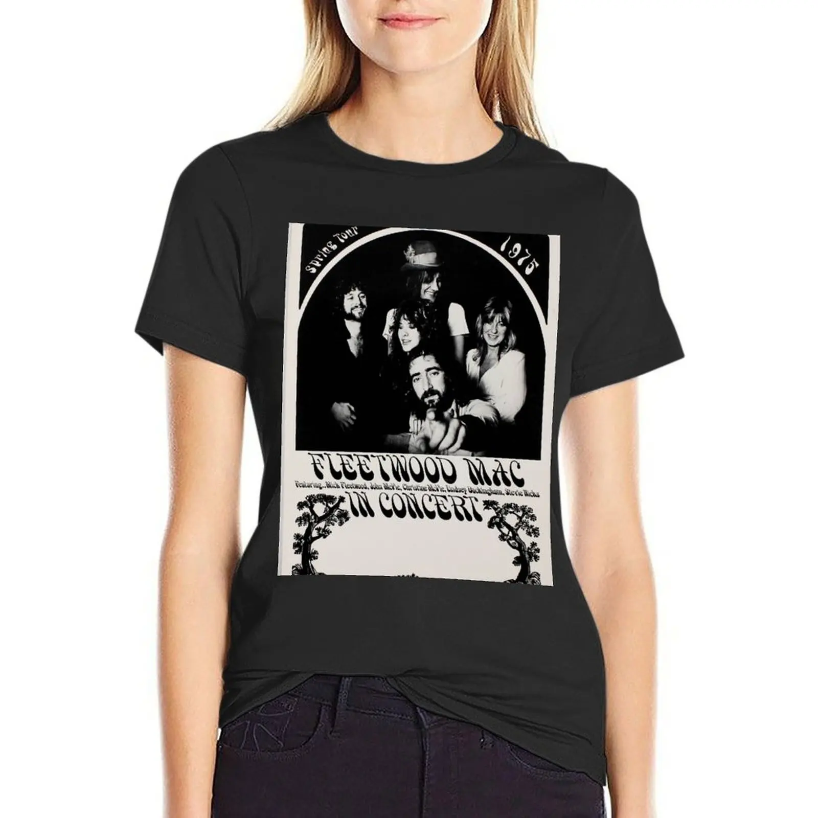 

1975 In Concert T-Shirt tees plain cute clothes oversized womans clothing