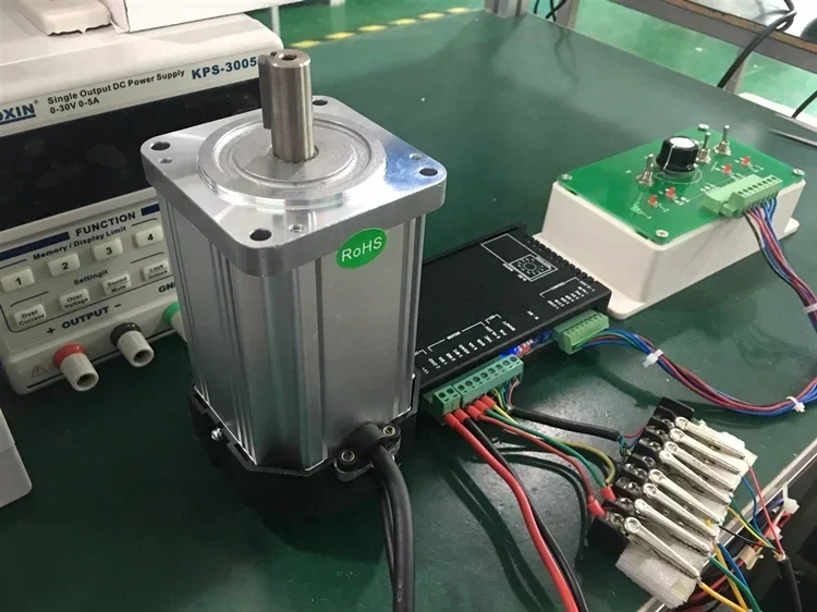 ประหยัดพลังงาน 310VDC 3000RPM 4000RPM 6000RPM 80 series มอเตอร์ DC แบบไม่มีแปรง