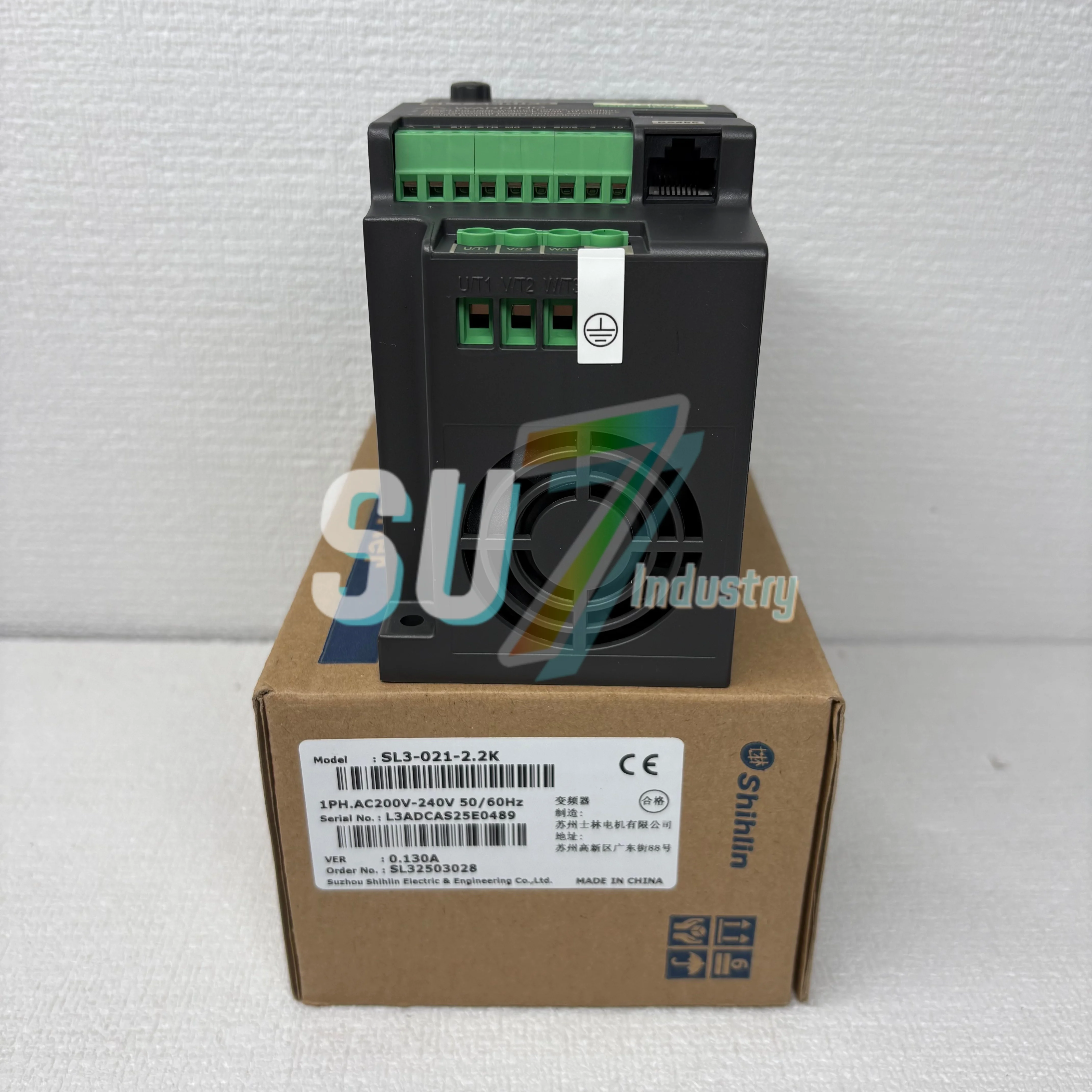 

Новый оригинальный преобразователь частоты SL3-021-2.2K