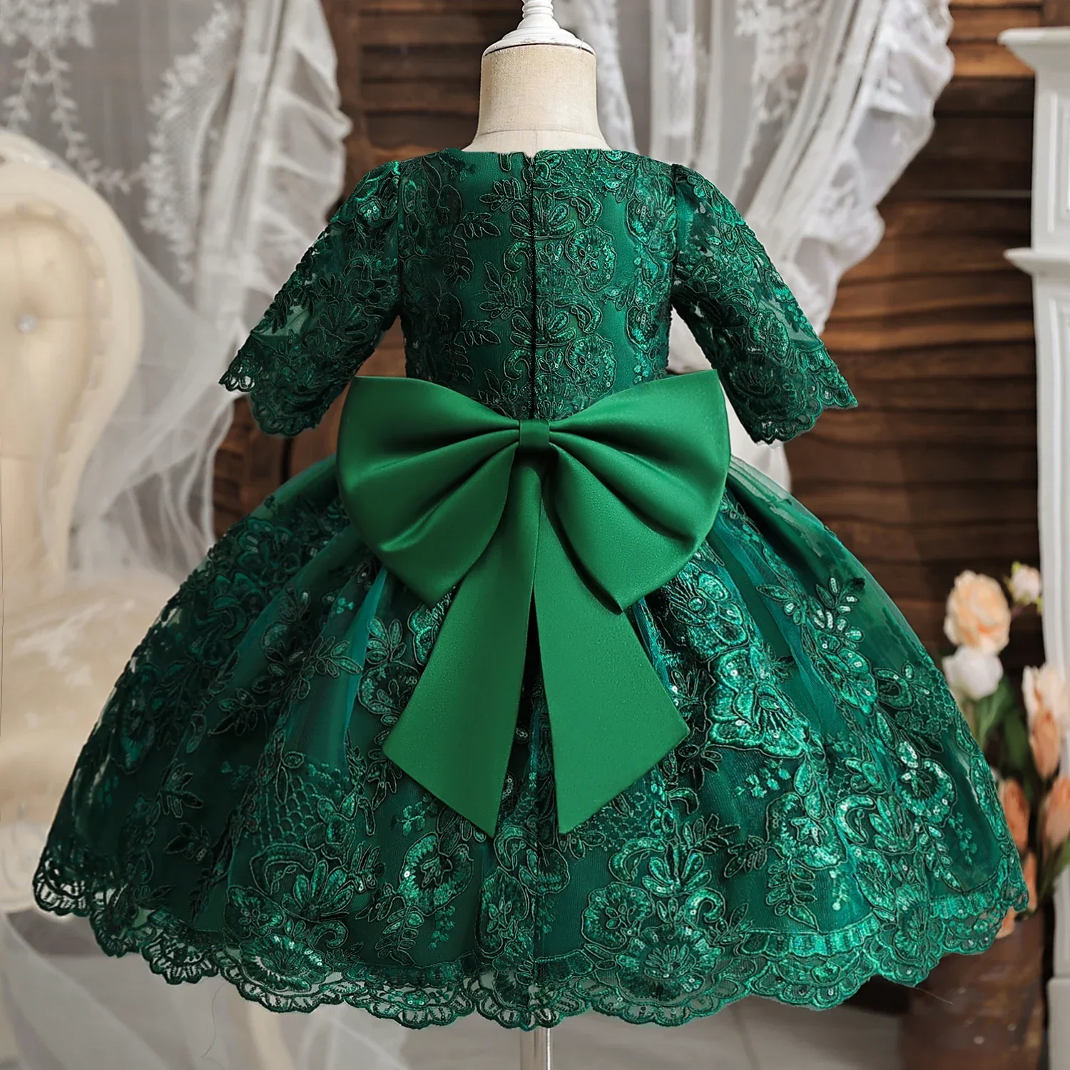 Luxury Dress for Baby Girls Birthday Party Princess Dress Kids Baptism Gala Gowns 2024 New Lace Bow Green Christmas Costume 1-5Y