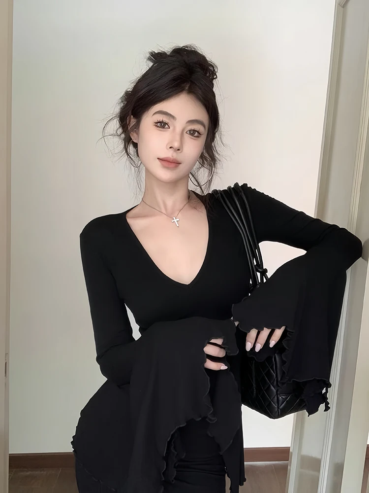 ReddaChic Women's Layering Black T-shirt Basic Slim Fit Stretch V-neck Slit Bell Long Sleeve Solid Tee Hotties Autumn Clothes
