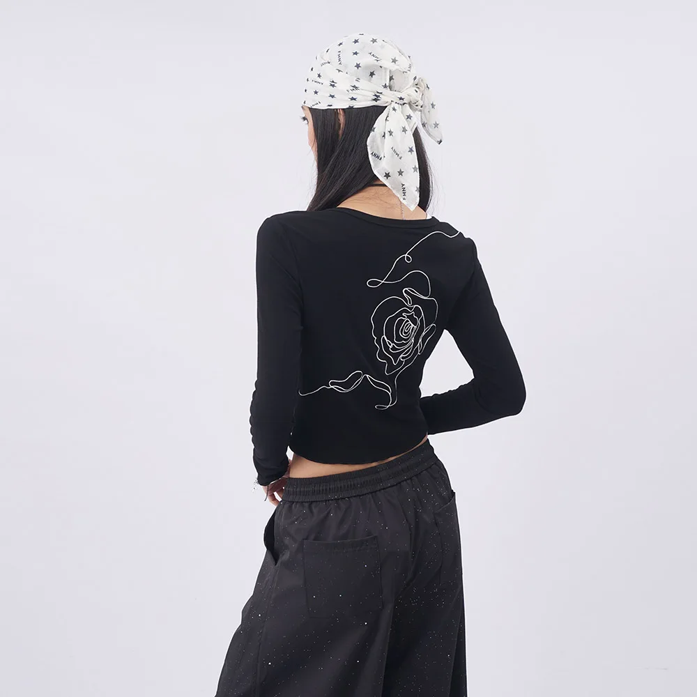 Oldwater Korean Style Long Sleeve T-Shirt Black V-Neck Button up Embroidered Waistline Reveal Casual Cotton High Waist Rose