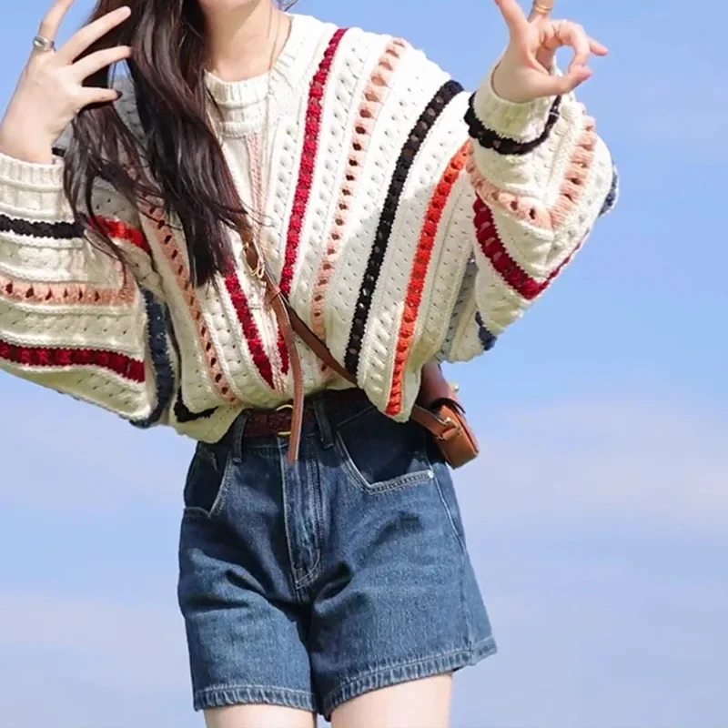 

Rainbow striped long-sleeved sweater women's autumn and winter hook hollow new round neck pullover short sweater top