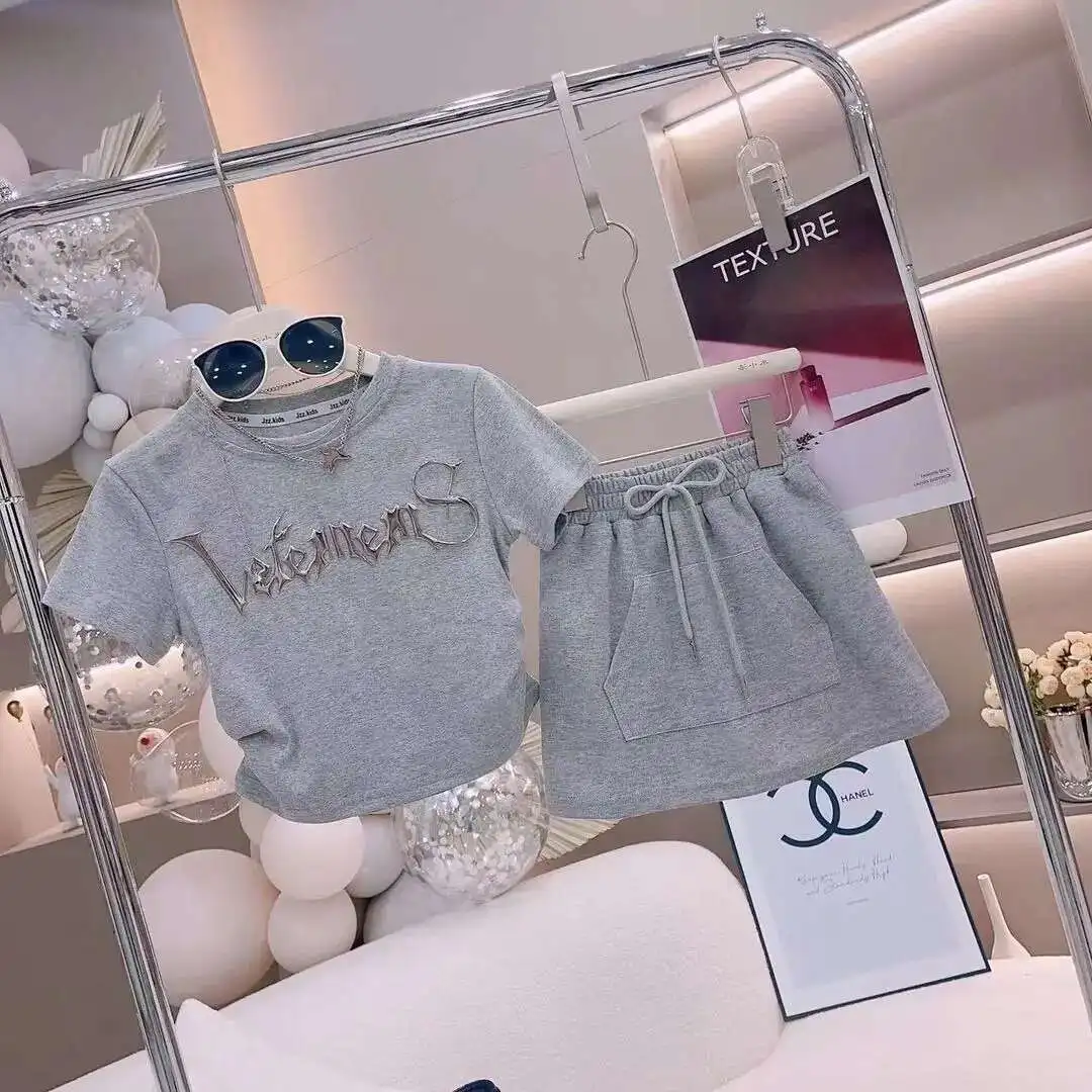 

New Baby Girls Summer Fashion Casual Sets, Top + Skrits 2-8T