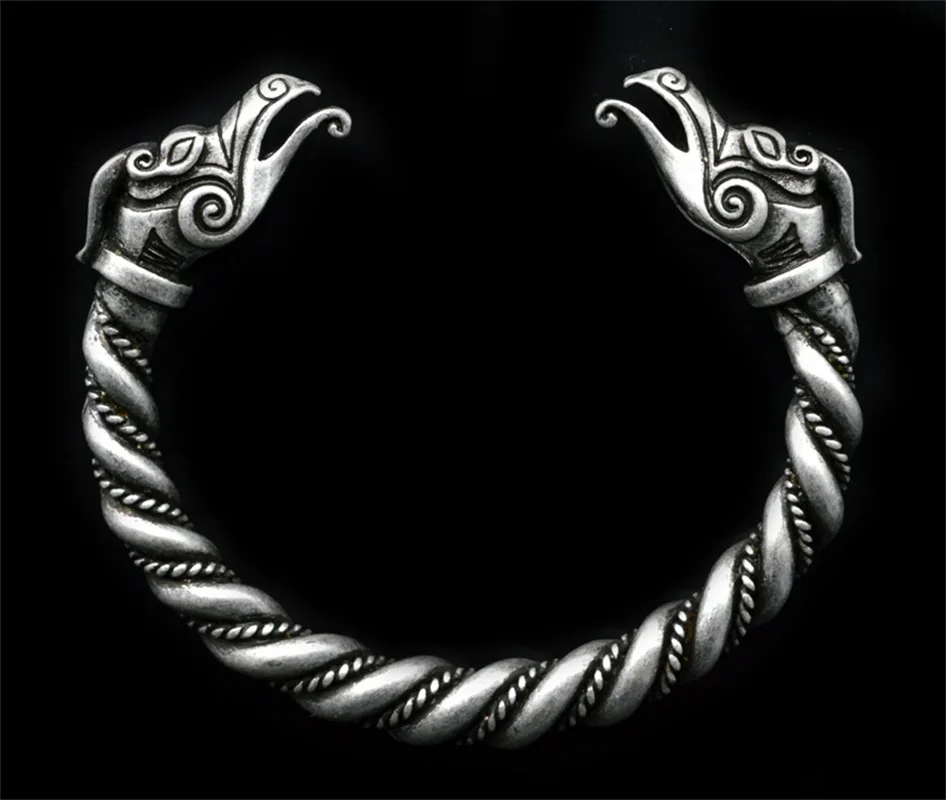 Nordic Viking Crow Bracelet Fashion Accessories Viking Jewelry Men and Women Retro Crow Bracelet Open Bangle