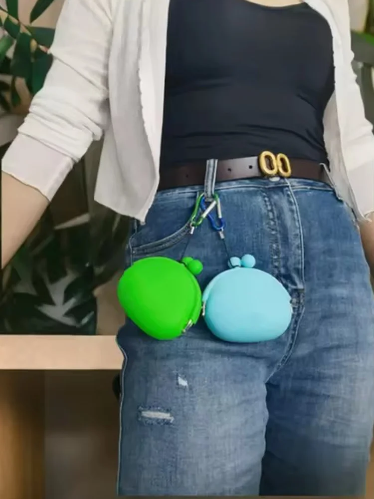 حقيبة محمولة متعددة الوظائف من السيليكون لعلاج الكلاب للتدريب في الهواء الطلق متعددة الوظائف حقيبة الوجبات الخفيفة للحيوانات الأليفة مع مشبك #2