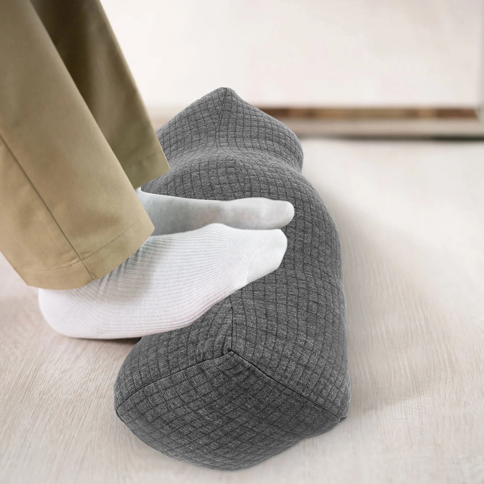 

Elevated Leg Pillow for Swelling Relief Footrest Cushion for Bed Sofa Use Supports Circulation Comfortable Office