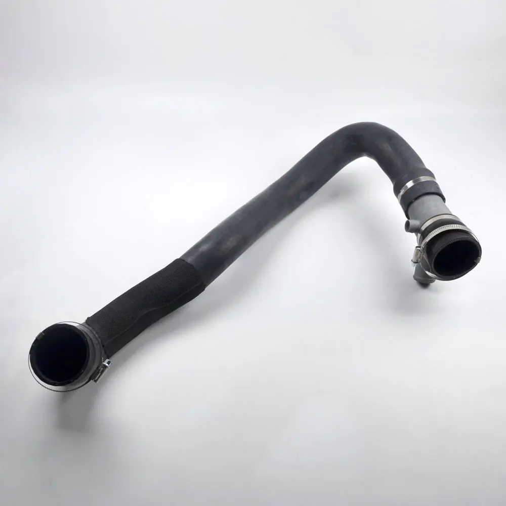 LR024305 for Range Rover Evoque 2012 Intercooler To Throttle Body Hose Air Conditioning Compressed Gas Pipe