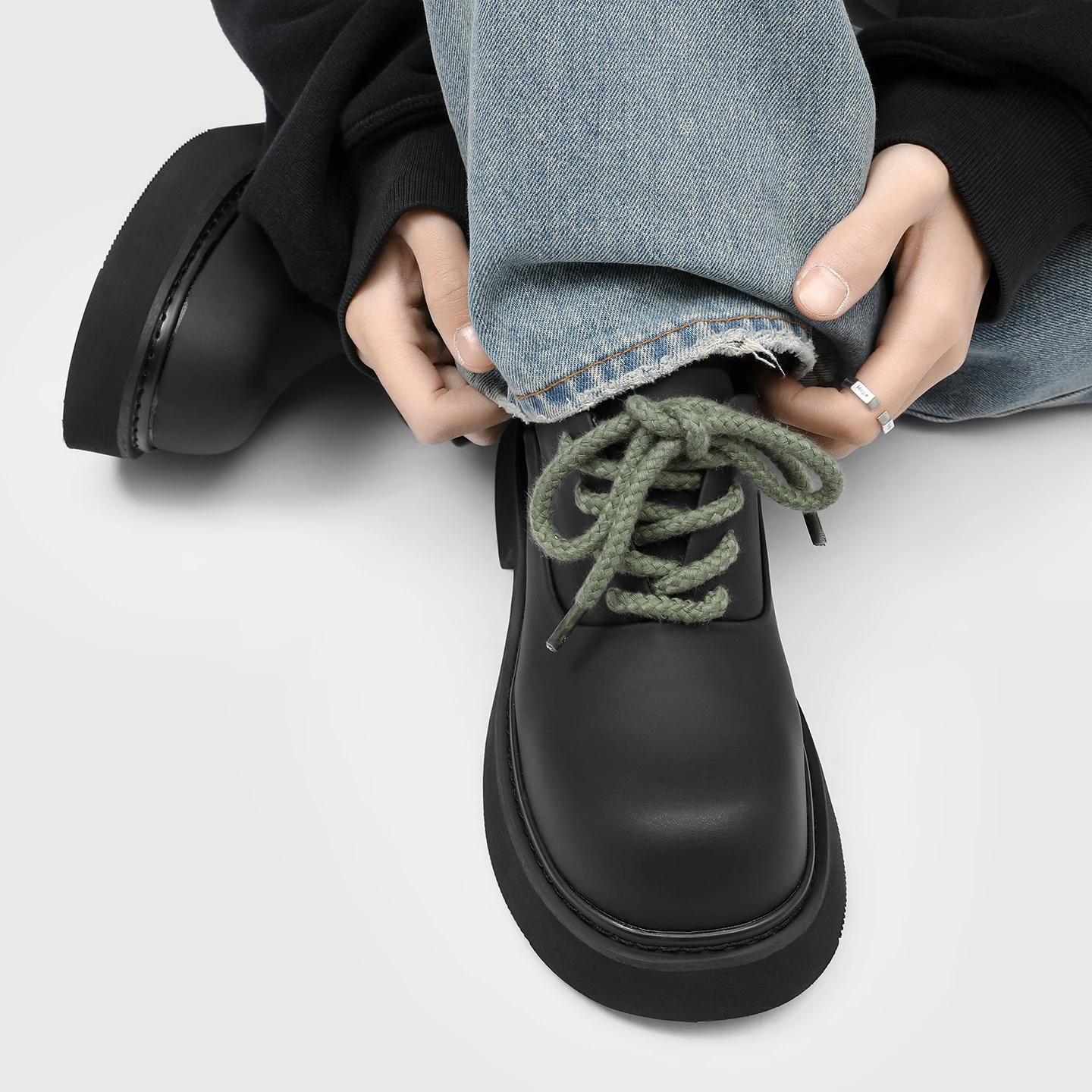 

Men's thick soled leather shoes Luxury designer minimalist style Office or Party Outdoor leisure Street Trendy Youth 38-46