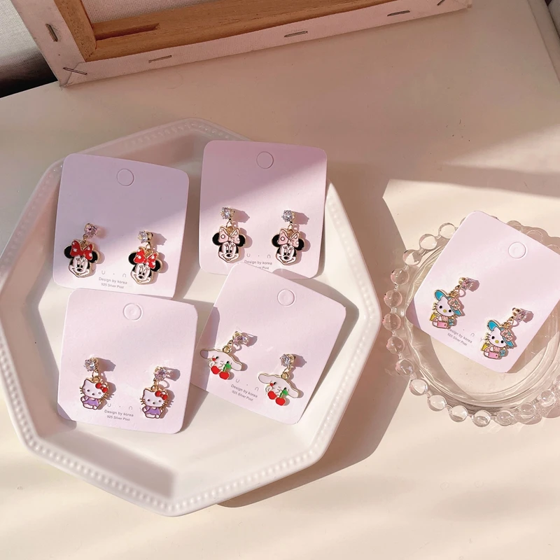 Disney Mickey Mouse orecchini a bottone per le donne simpatici orecchini pendenti Minnie ragazza compleanno argento ago accessorio bambini studenti