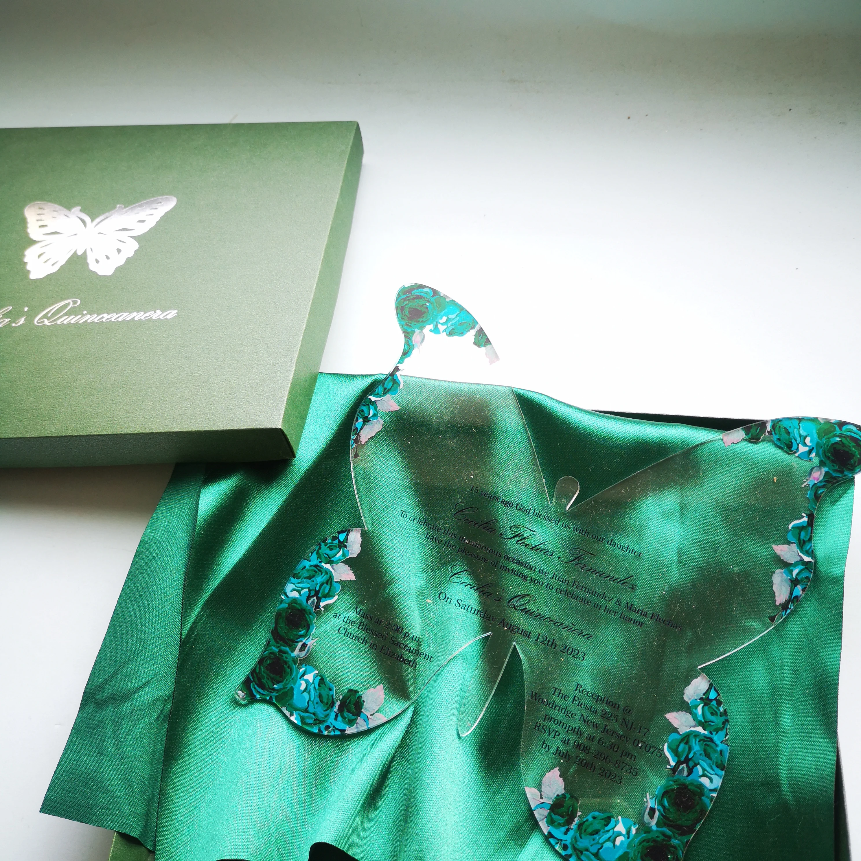 

Acrylic Wedding Invitation Card with Box, Butterfly Shape, Blackish Green, Laser Cut, White Printing, Whole with Box, New, 2mm