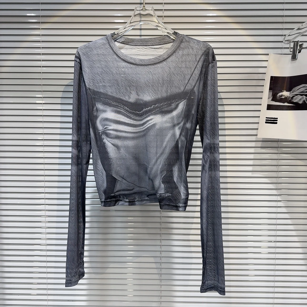 เสื้อยืดลายมัดย้อมแบบแอ็บสแตรกต์ ทรงเข้ารูป สไตล์ลำลอง คอกลม แขนยาว สำหรับผู้หญิง เหมาะสำหรับฤดูใบไม้ร่วง