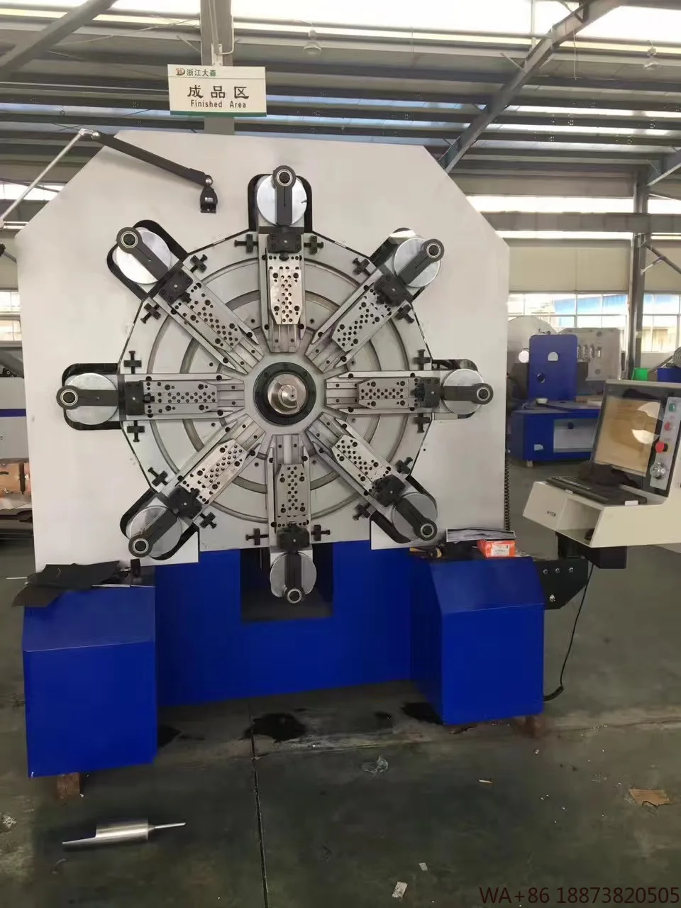 آلة تشكيل زنبركية لآلات تزوير المعادن الأوتوماتيكية لمحرك المحمل لصياغة عينات الربيع تتميز بمكونات أساسية