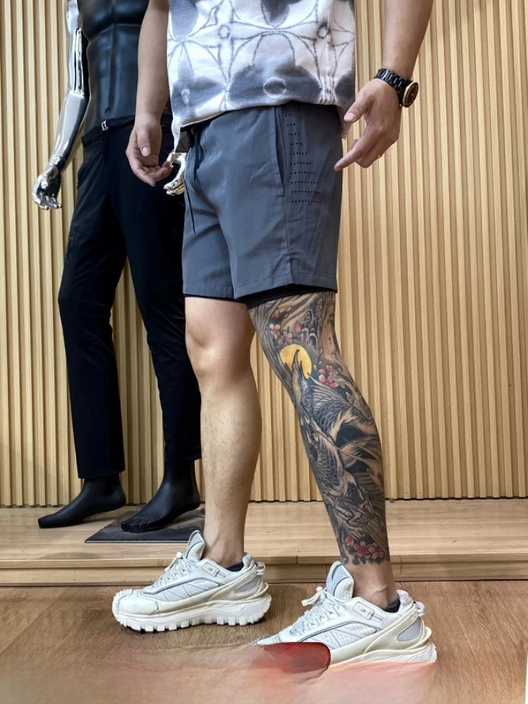 Cool Laser Drill Process Short Pants Breathable Quick Dry Outdoor Sports Running Men's Fashionable Summer Shorts