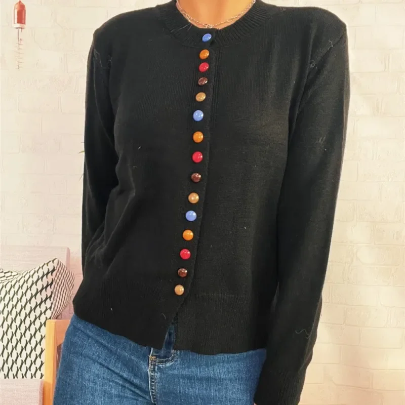 2025 Herfst Winter Nieuwe Elegante Woon-werkverkeer Vrouwen Gebreide Tops Mode Kleurrijke Knop Vest Casual Effen Kleur Trui Jas