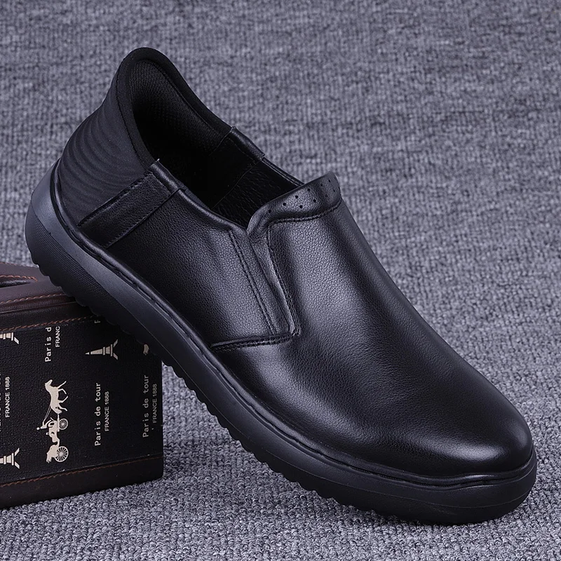 

Мужские кожаные повседневные спортивные туфли-слипоны с круглым носком, дышащие, на низком каблуке, с резиновой подошвой из пеноматериала, удобные для осени и зимы