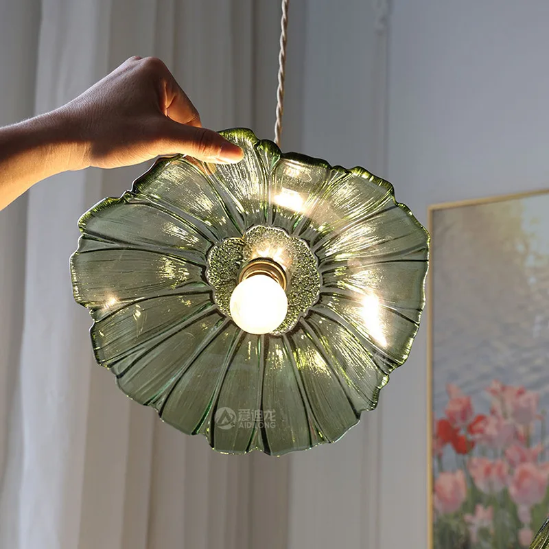 

Скандинавский простой крыльцо, кофейная спальня, кровать, бар, украшение комнаты, светильник, современный креативный ресторан, маленькая люстра с цветком