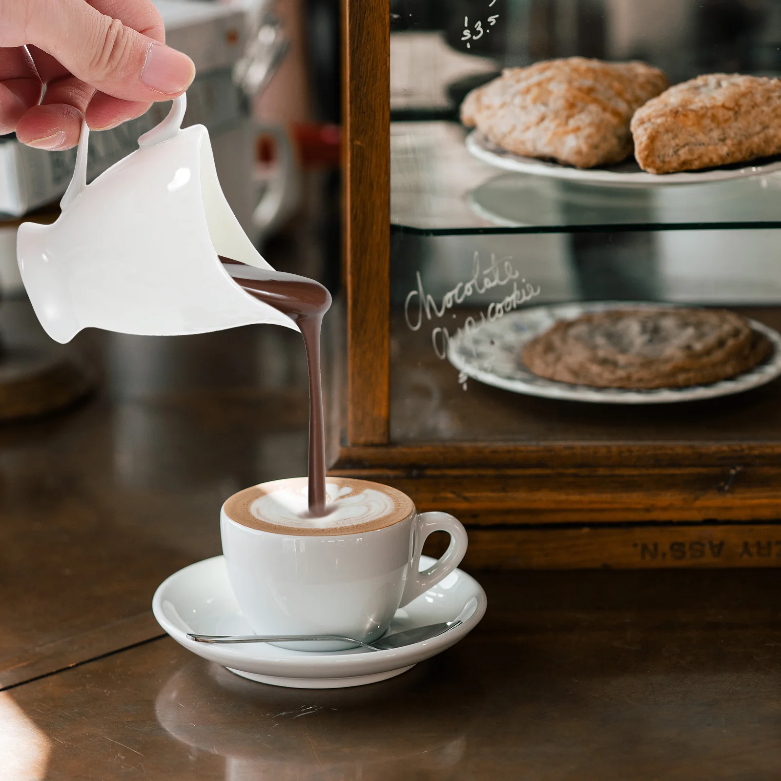 

Ceramic Milk Jug Creative Pitcher Elegant Handle Milk Cup Multi- Tea Juice Container Ceramic Pitcher