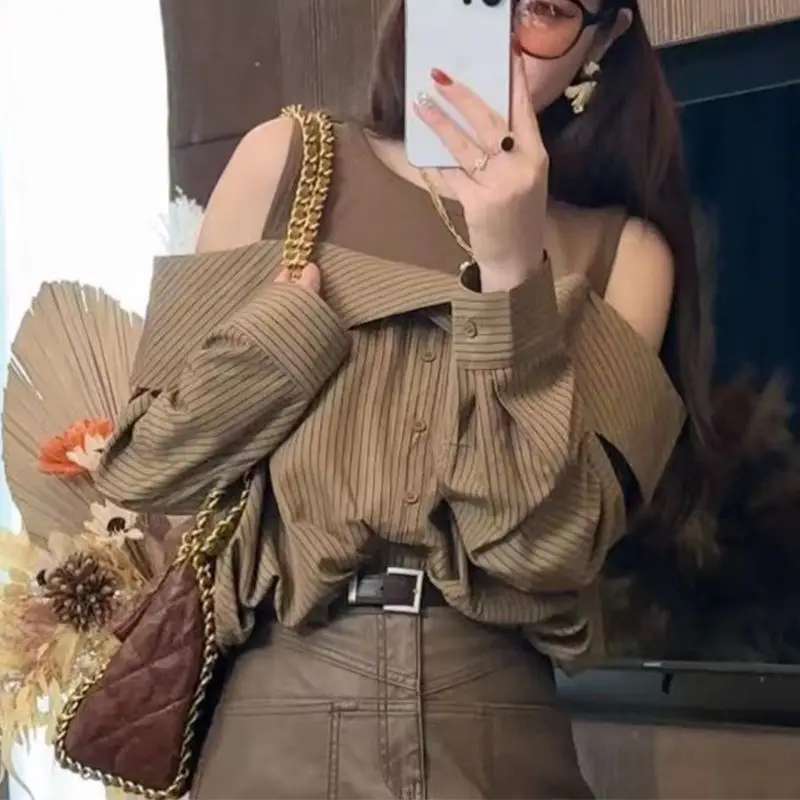 

Stripe fake two-piece off-shoulder blouse women's autumn new fashion loose long-sleeved top