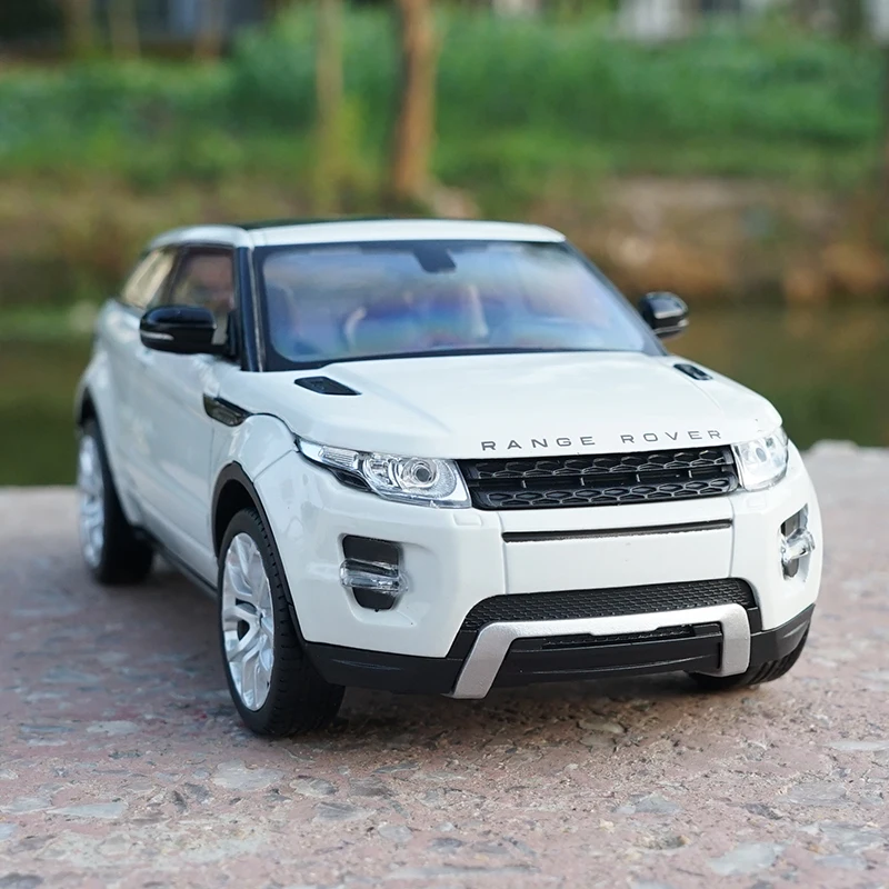 1:24 WELLY Range Rover Evoque SUV Alloy Car Model Diecast Metal Toy Vehicle Miniature Scale Model Car Collection Children Gift