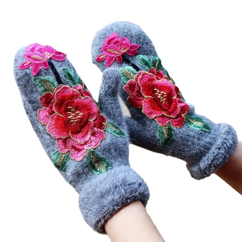 

3D Embroidery Cartoon Floral Touch Screen Gloves Women Winter Warm Gloves Cotton Full Finger Mittens Girls Outdoor