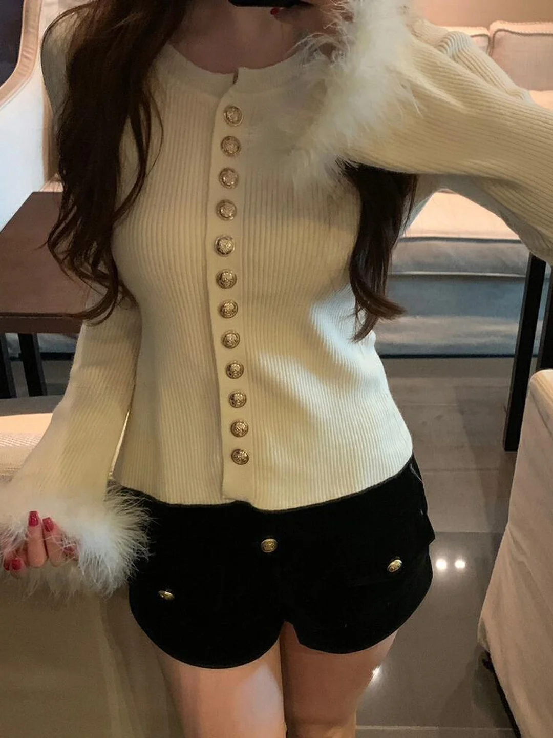

Knitted Slim Fit Women's Top with Flared Sve Cuffs Furry Splicing Design Autumn Winter New Sle Faionable Inn...