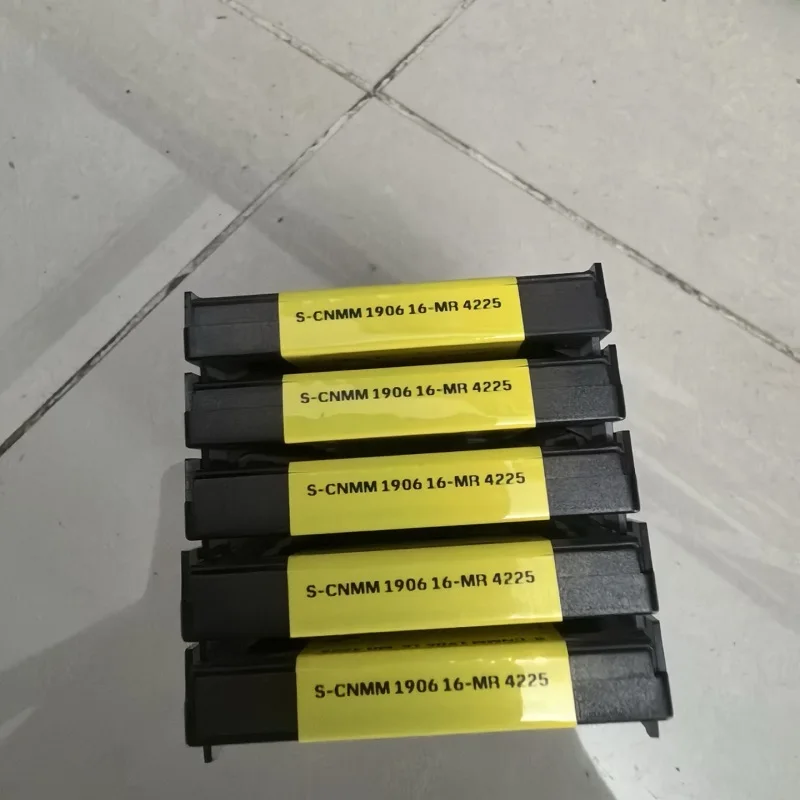 

Hard alloy cutting blades CNMM190616-MR 4225