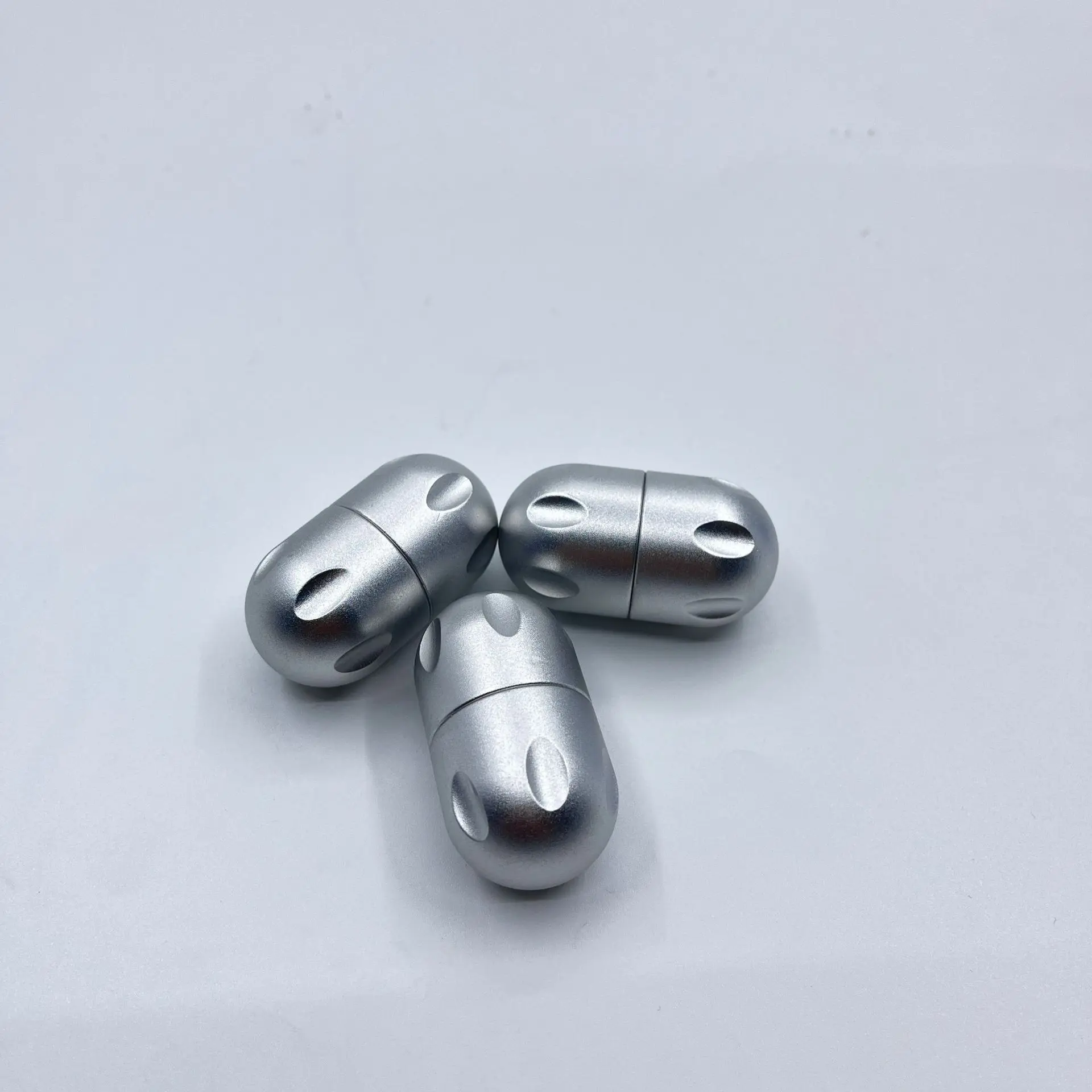 Metalowe zabawki do rąk Kapsułki Spinner EDC Zabawki dla dorosłych i dzieci Zabawki dla osób z autyzmem ADHD Spinner do rąk Redukcja stresu i lęku Prezent urodzinowy