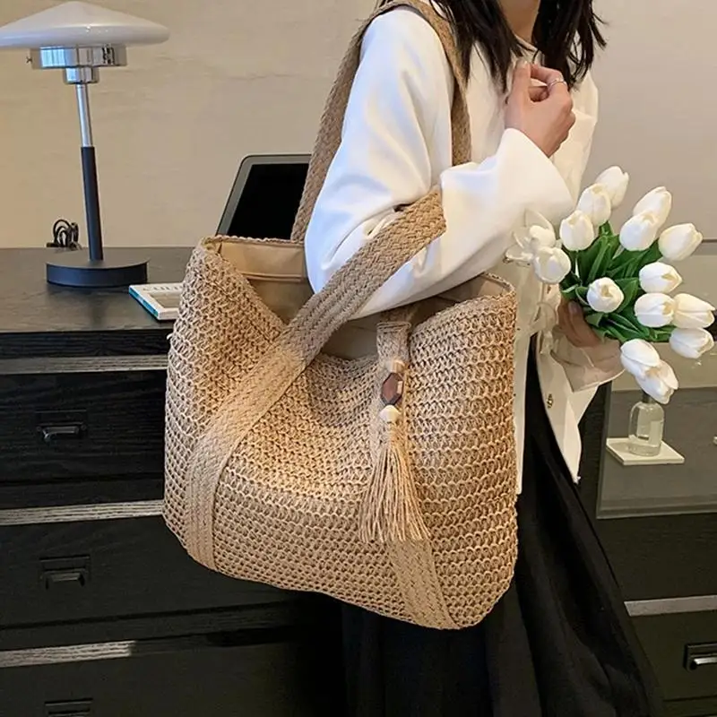 

New Summer Bag Women's Beach Bag Large Capacity Straw Woven Shoulder Bags Vacation Bag For Women With Pendant