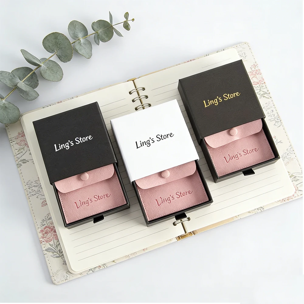 

24/50/100 комплектов: Бумажные коробки-ящики 9x9x3.2см с подарочными мешочками из микрофибры 8x8см на кнопке для ювелирных изделий, колец, серег, упаковочные футляры