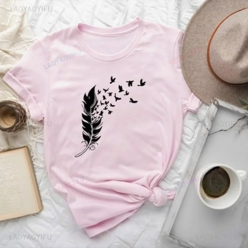 Birds Shadow Graphic Feather Gift Contracted Design T Shirt Bohemian Style Casual Fashion Loose Harajuku Women Man Streetwear