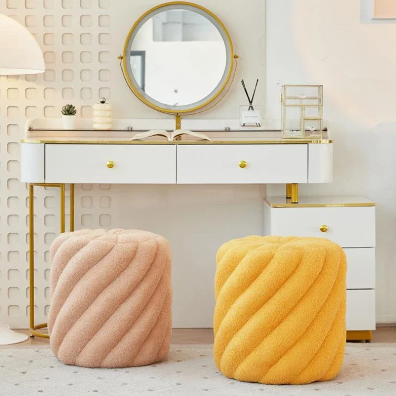 Cream Nordic Makeup Stool for Girls Bedroom Home Simple Modern Dressing Table Side Chair Light Luxury Bedroom Round Stools