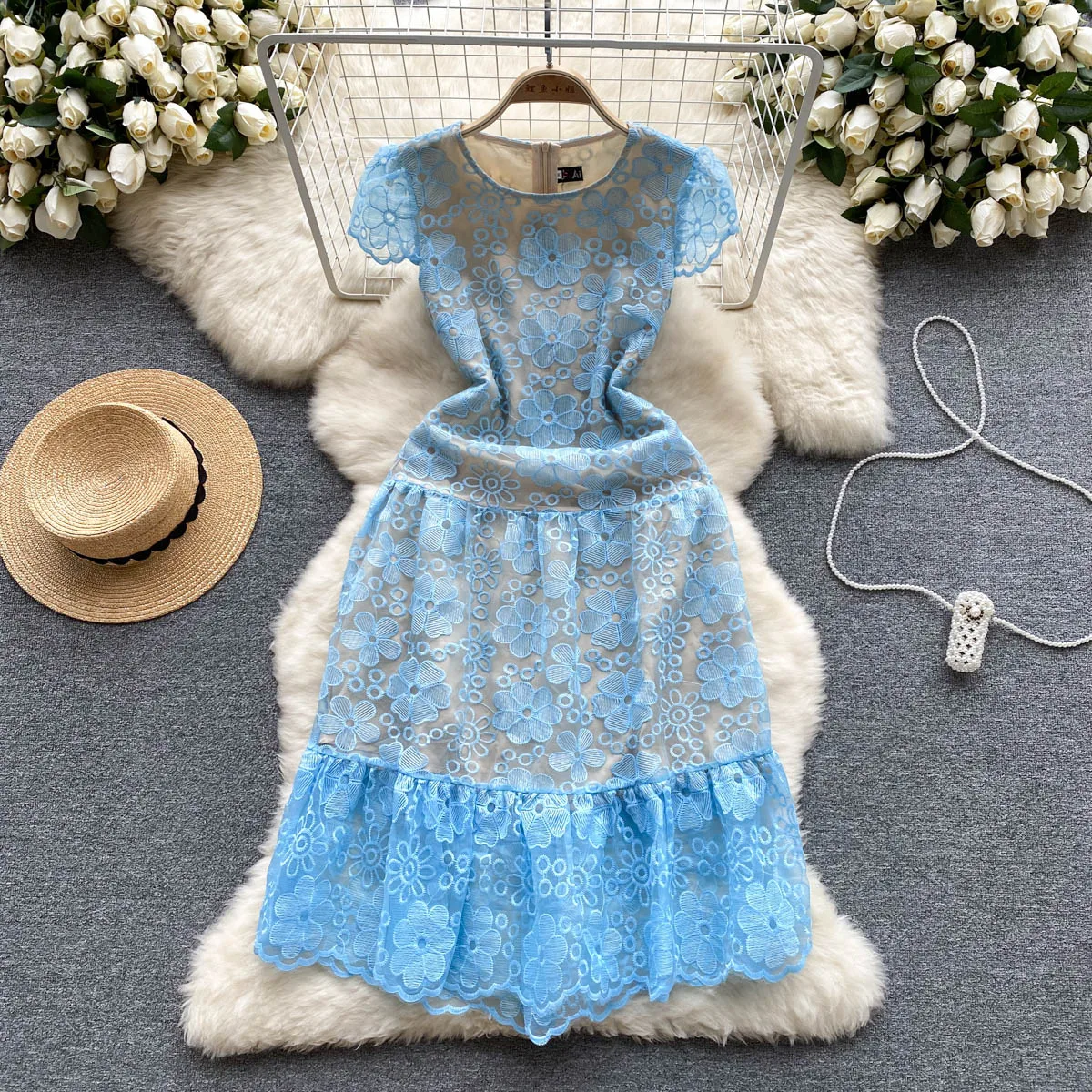 

High Quality Fashion Summer Embroidery Flowers Lace Dress Runway Women Round Collar Short Sleeve Slim Waist Blue Party Vestidos