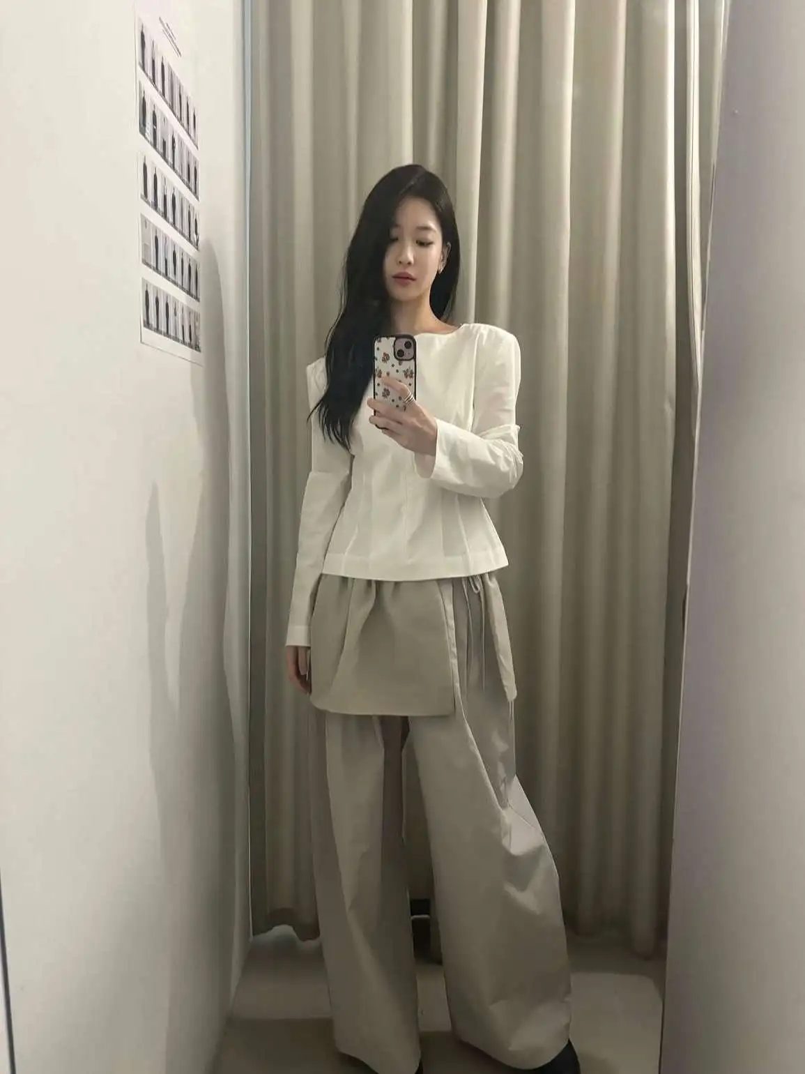 بنطلون هارلم عالي الخصر واسع الأرجل كاجوال طويل حتى الأرض مع خصر مرن وتأثير ثلاثي الأبعاد للتنحيف، صيف 2025