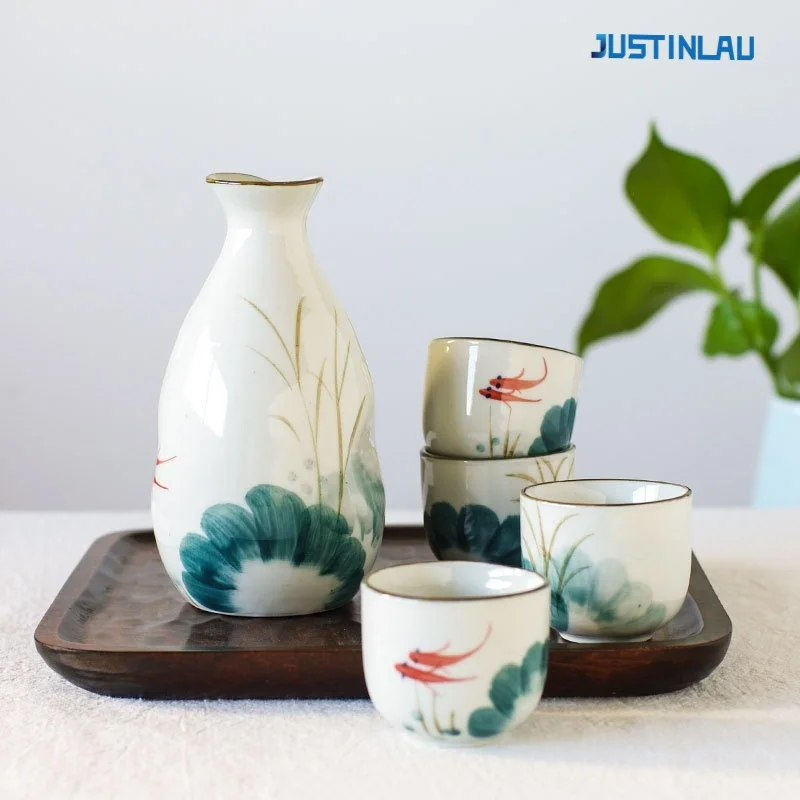 

JUSTINLAU Japanese Style Ceramic Bar Sets 1 Pot 4 Cups Goldfish Design Korean Soju Pot Cup Sake Pot Wine Accessories Cup Set