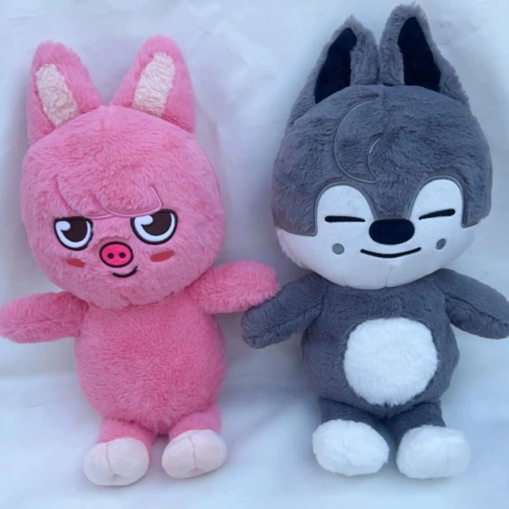 

50 см SKZOO Tedyy плюшевая подушка для объятий, кукла, подарок фанатам, плюшевая игрушка в стиле Тедди, Seoul FM Week, плащ, кукла, волшебная школьная подушка, подарок на день рождения для ребенка