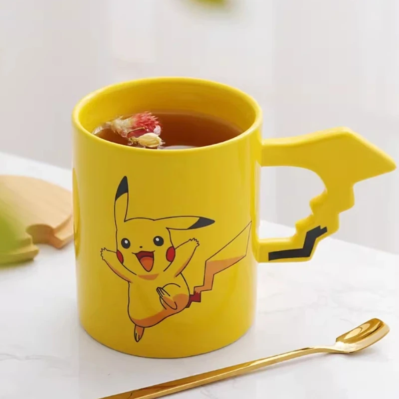 Tasse Pokemon Pikachu de dessin animé Super mignon avec couvercle cuillère tasse tendance créative tasse en céramique pour les filles cadeau d'anniversaire de vacances marqué.